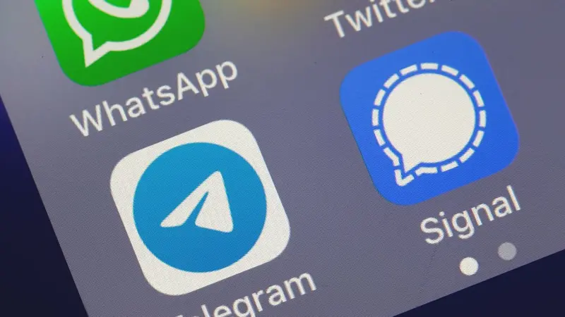 Telephone avec applications de messageries sécurisées
